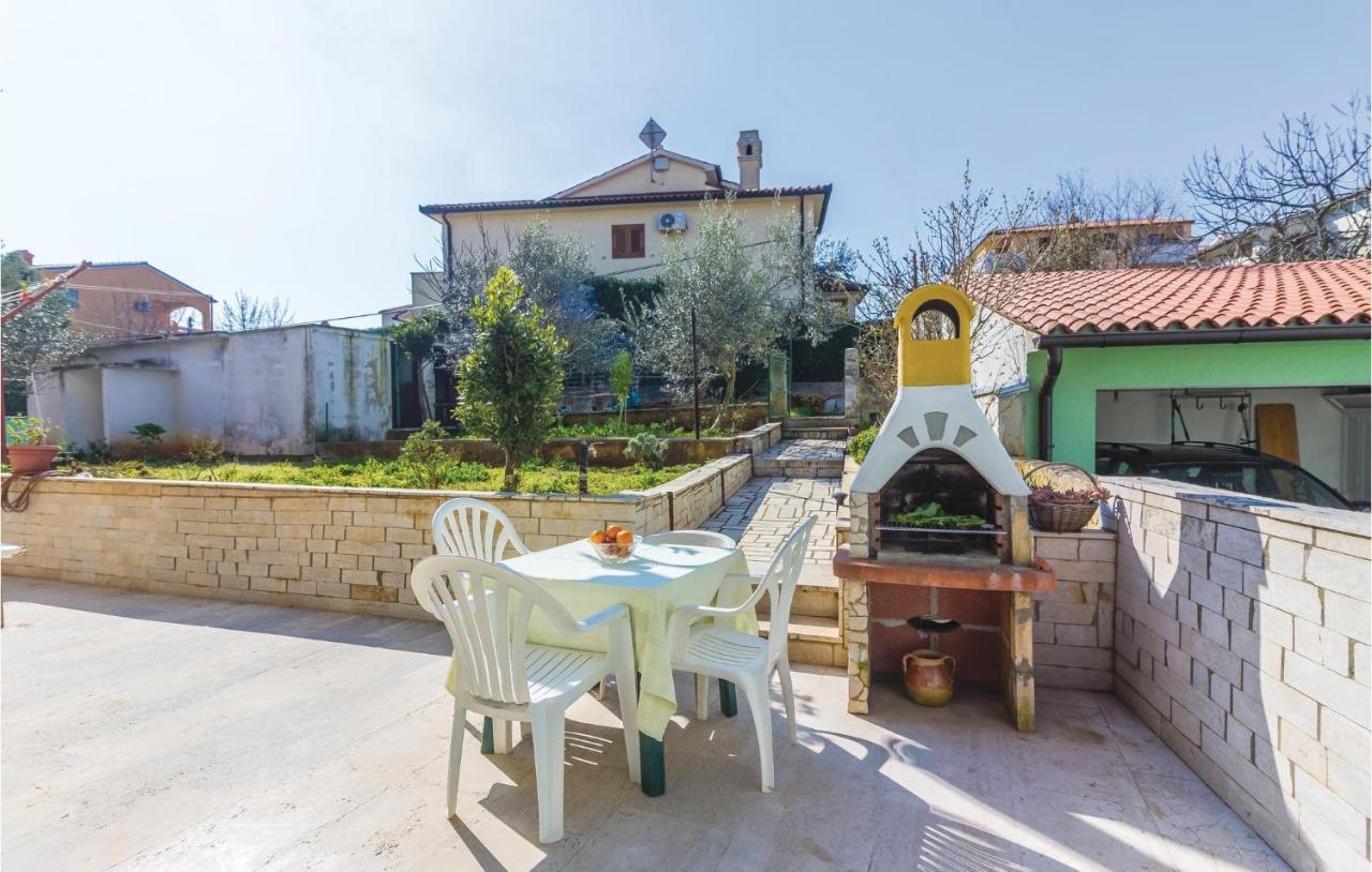Apartment 1 Bedroom Lovely In Pula